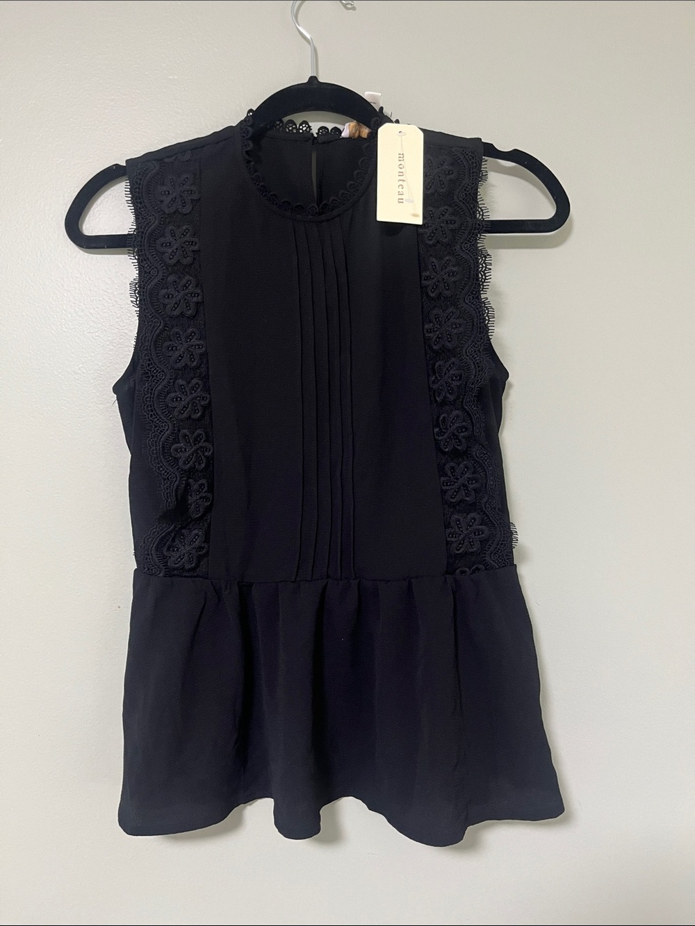 Monteau Black Sleeveless Lace Peplum Camisole